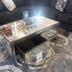 All Mirrored Coffee Table ( Ask For Jose)