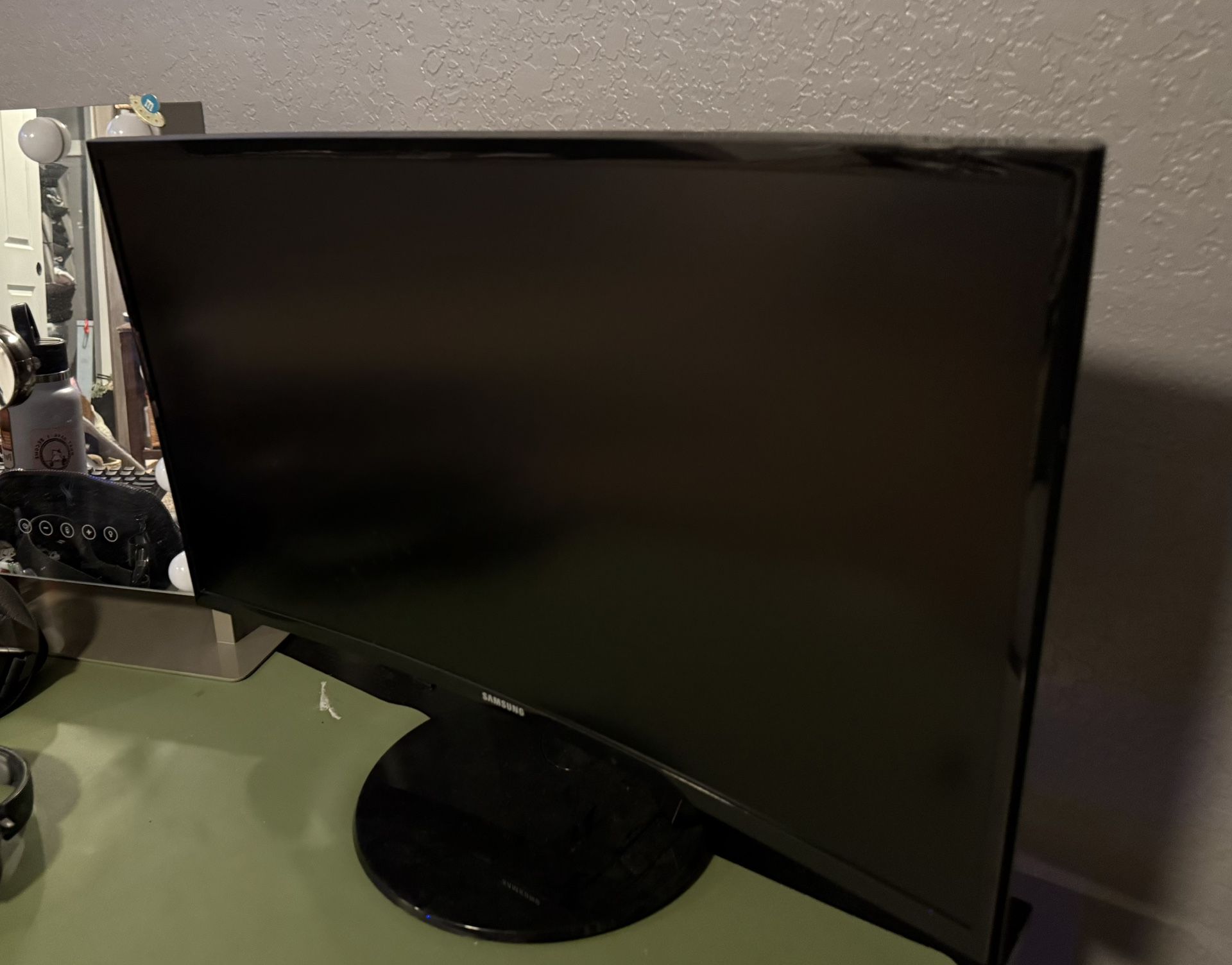 Samsung 27IN Curved Monitor