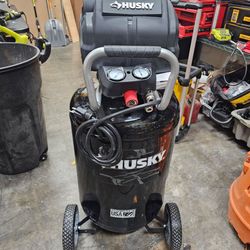 HUSKY 30GALLON 200PSI CORDED AIR COMPRESSOR
