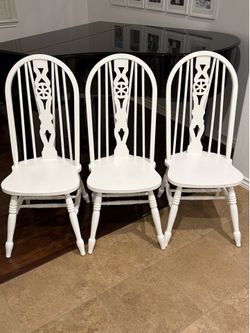 (3) Beautiful White Mid Century Chairs Intricate Design Low Profile