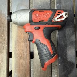 Milwaukee M12 Impact Drill