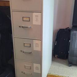 FREE FREE  Filing cabinet PERFECT CONDITION