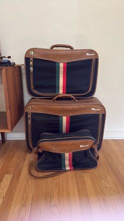 Vintage 70s luggage 3 piece set