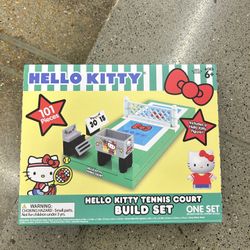 NWT hello Kitty Tennis Court Build Set