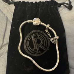 GNOCE Charm Bracelet 