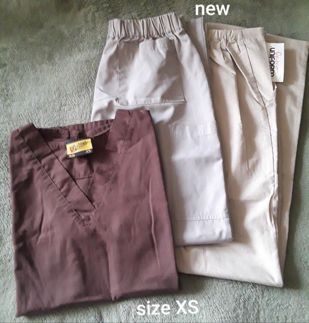 Scrubs Top & 2 Pants