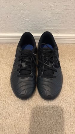 Nike Kids Tiempo Legend 10 Club Indoor Soccer Shoes Size 6