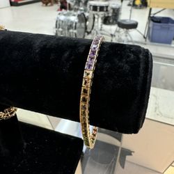 14Kyg Women’s Bracelet w/ Rainbow Colored Stones (Approximately 8Grams)  