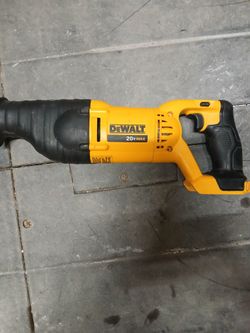 DEWALT 20-volt Max Variable Speed Cordless Reciprocating Saw (Battery Not Included)