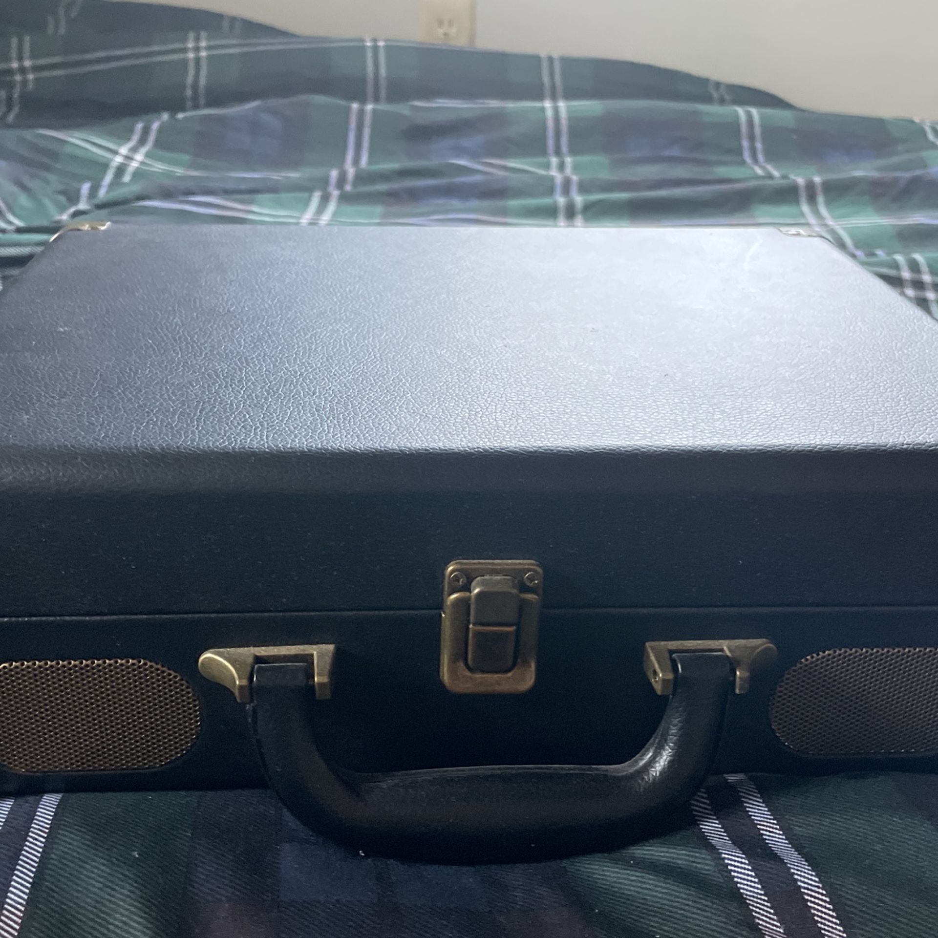 Zbrqotl Record Player