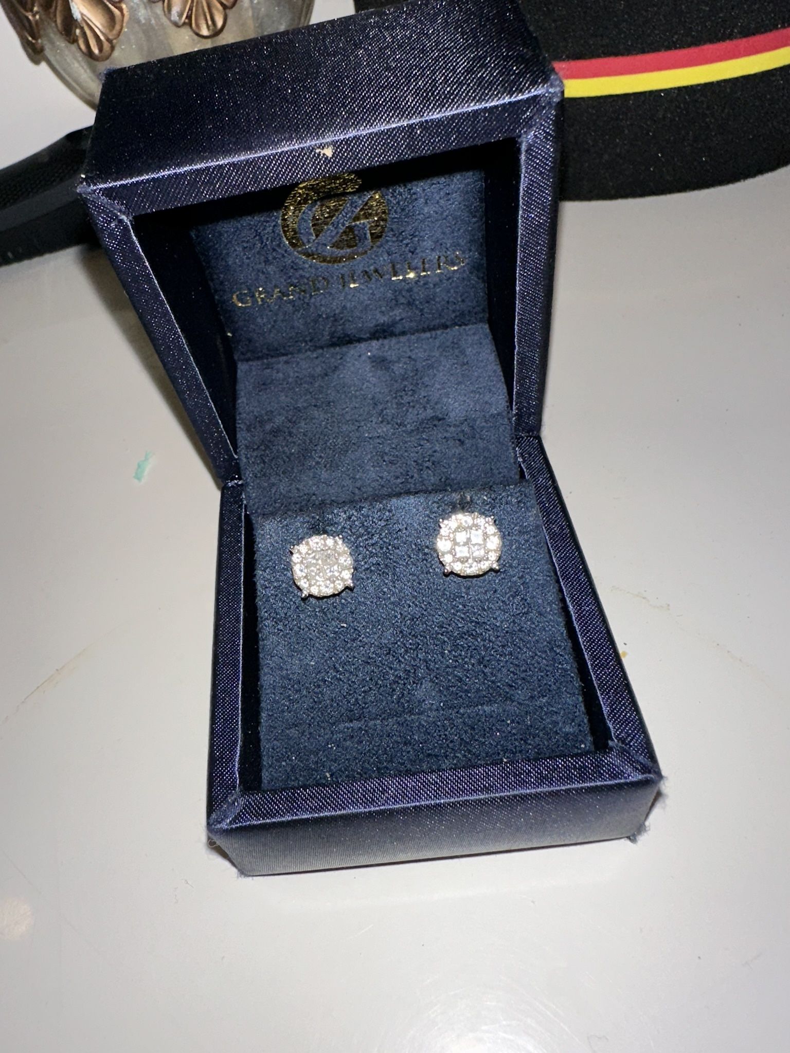 Diamond Earrings Vs1