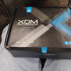 XDM 400/4 Channel Amplifier 