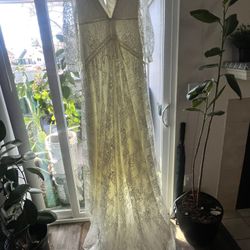 BRAND NEW IVORY Wedding Dress (new with tags, never worn)