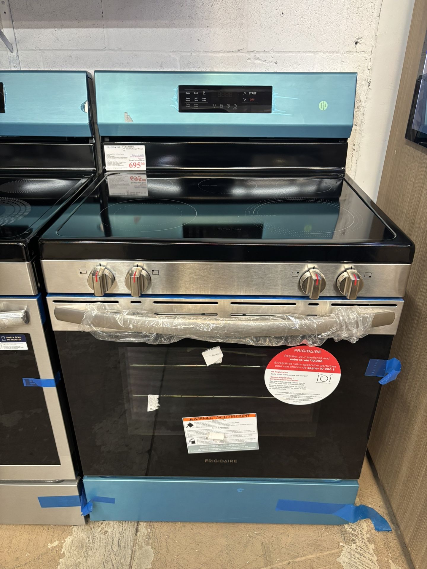 New!Frigidaire 30” Electric Stove  W/ Air Fry 