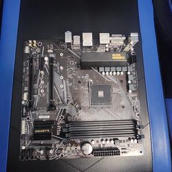 Gigbyte Motherboard