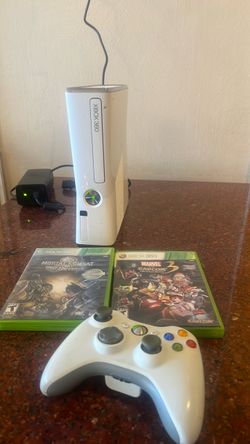 Xbox 360 Slim 4 gig Console Bundle with Games