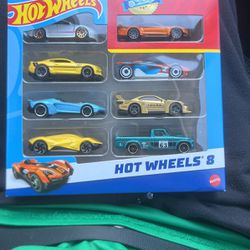 Hot Wheel 8 Pack