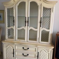 Free Furniture Must Pick Up 