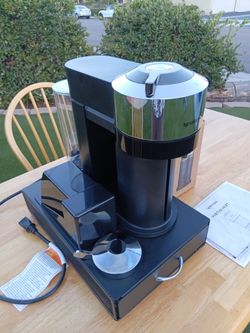 Nespresso Coffee and Expresso Machine - Brand New!