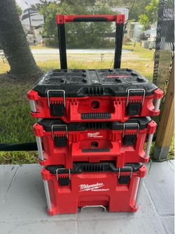Milwaukee Packout 22in Rolling Set