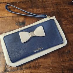 Guess Wallet