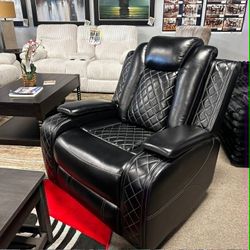 🔥 Black Power Recliner Chair | 🚚 Delivery Available 💳 Financing Available 🔥