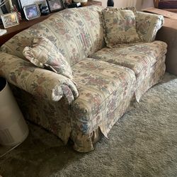 Loveseat And  Chairs