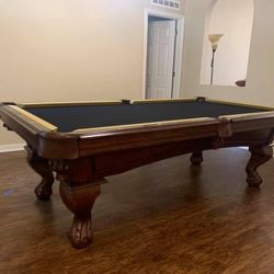 Traditional Pool Table 
