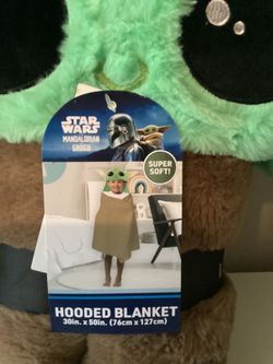 Manta y capucha de Grogu de Star Wars