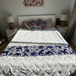 Bed And Nightstands 