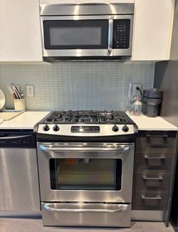 30" Frigidaire Stainless Steel Gas Range + Over-the-Range Microwave