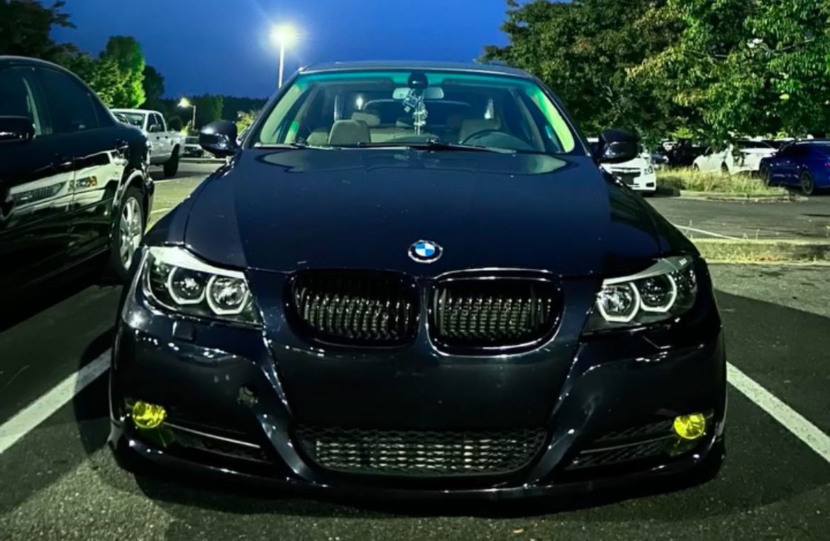 E90 3 Series Headlights (BMW)