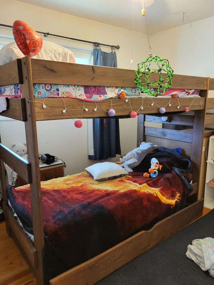 Kids 3 Bed Bunk Bed With Stairs And Storage Compartments(1 Pull Out Bed)
