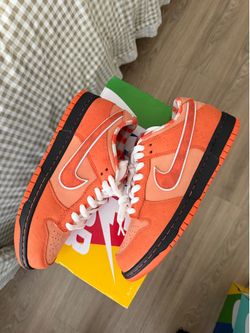 Nike SB dunk "Orange Lobster"