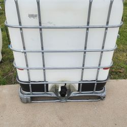 275 Gal IBC Tote