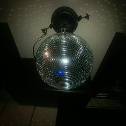 Mirror ball