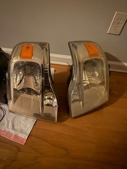 2007-2014 Ford Expedition headlights