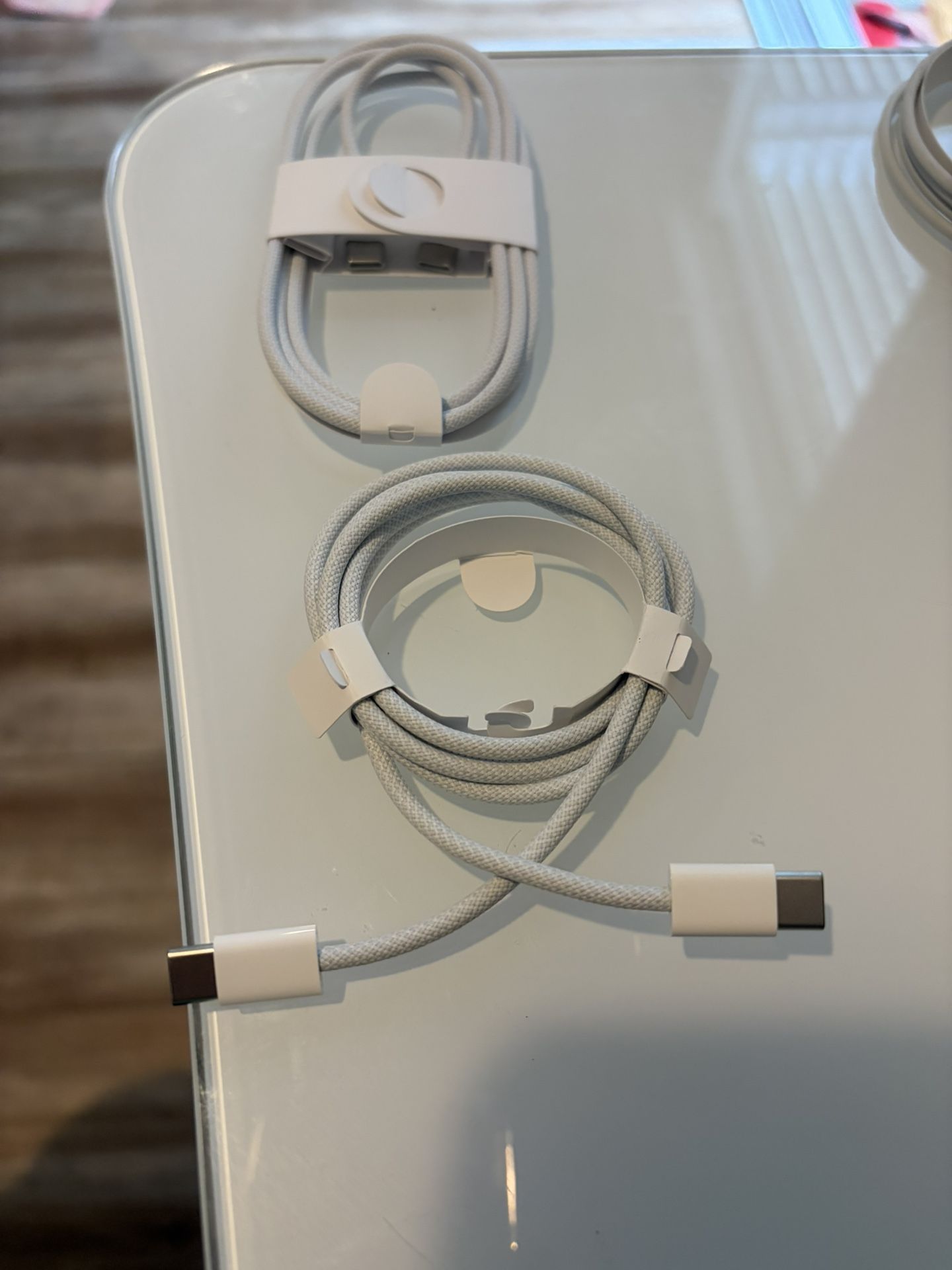 brand new Authentic Apple OEM USB-C to USB-C charger cable 3 ft/ 1 meter