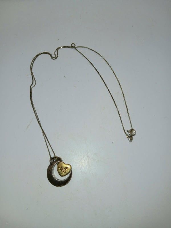 Lath 925 love you to the moon and back mom necklace
