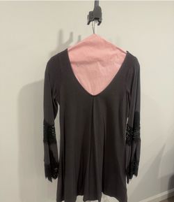 Express Medium Black/Gray Blouse