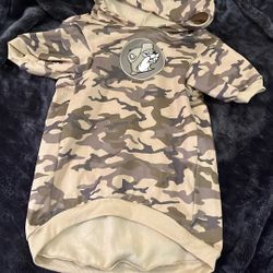 Buc-ee’s Camo Pet Dog Short Sleeve Hoodie Top L