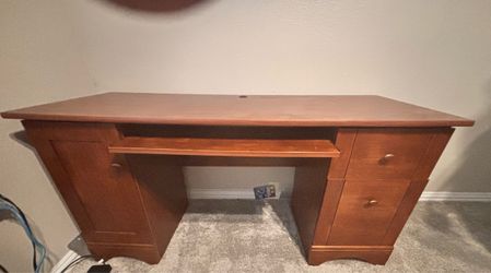 Sauder office desk