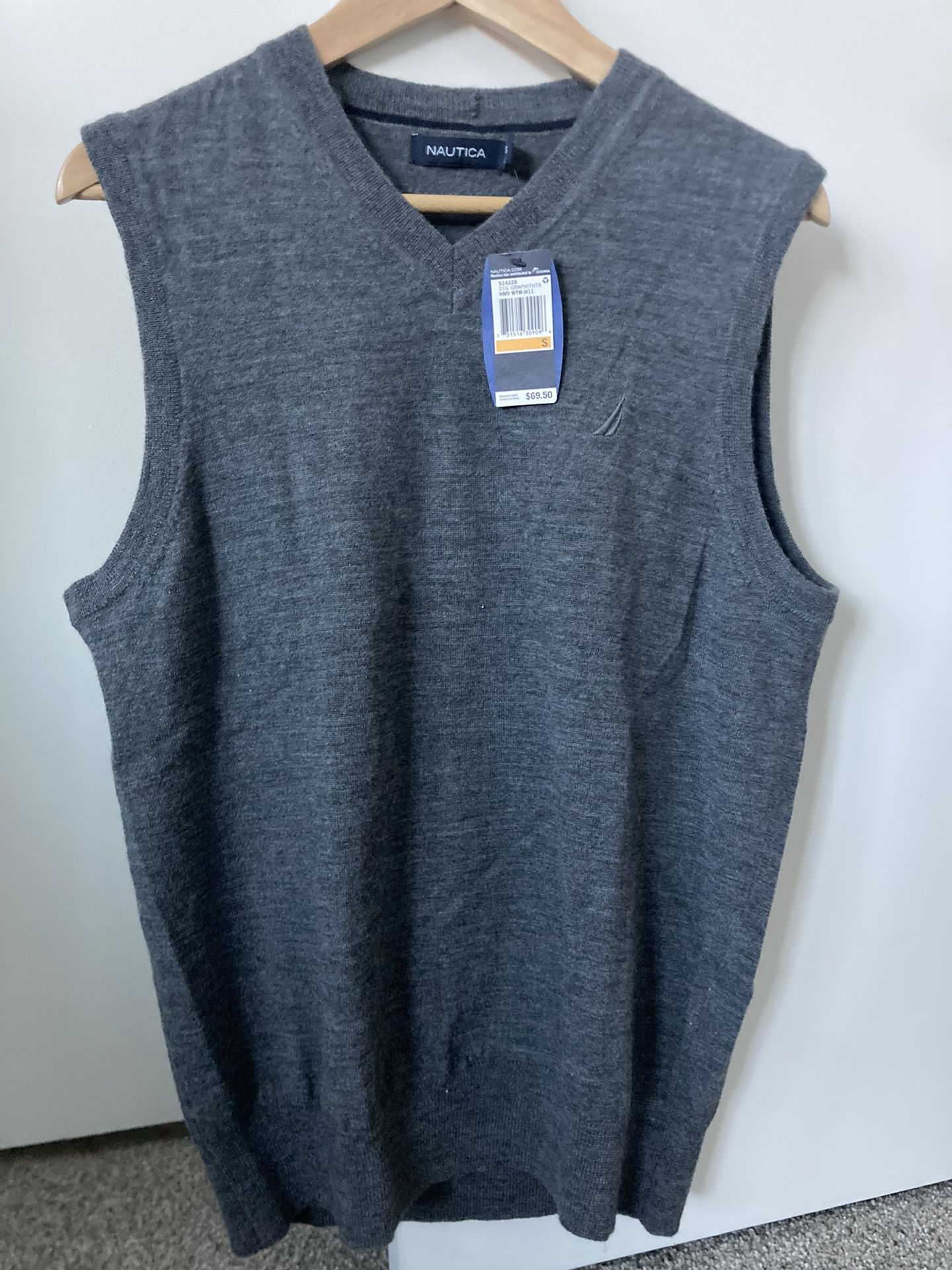 New with Tag Men’s Nautica Sweater Vest - Graphite Heather Gray - S