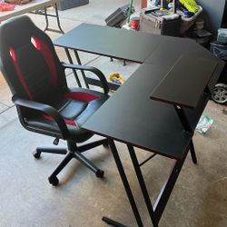 Desk W / Chair 
