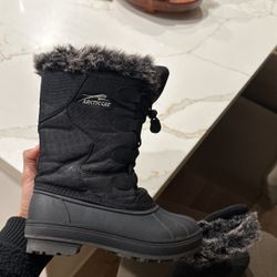 Girls Size 2 Snow Boots with Fur