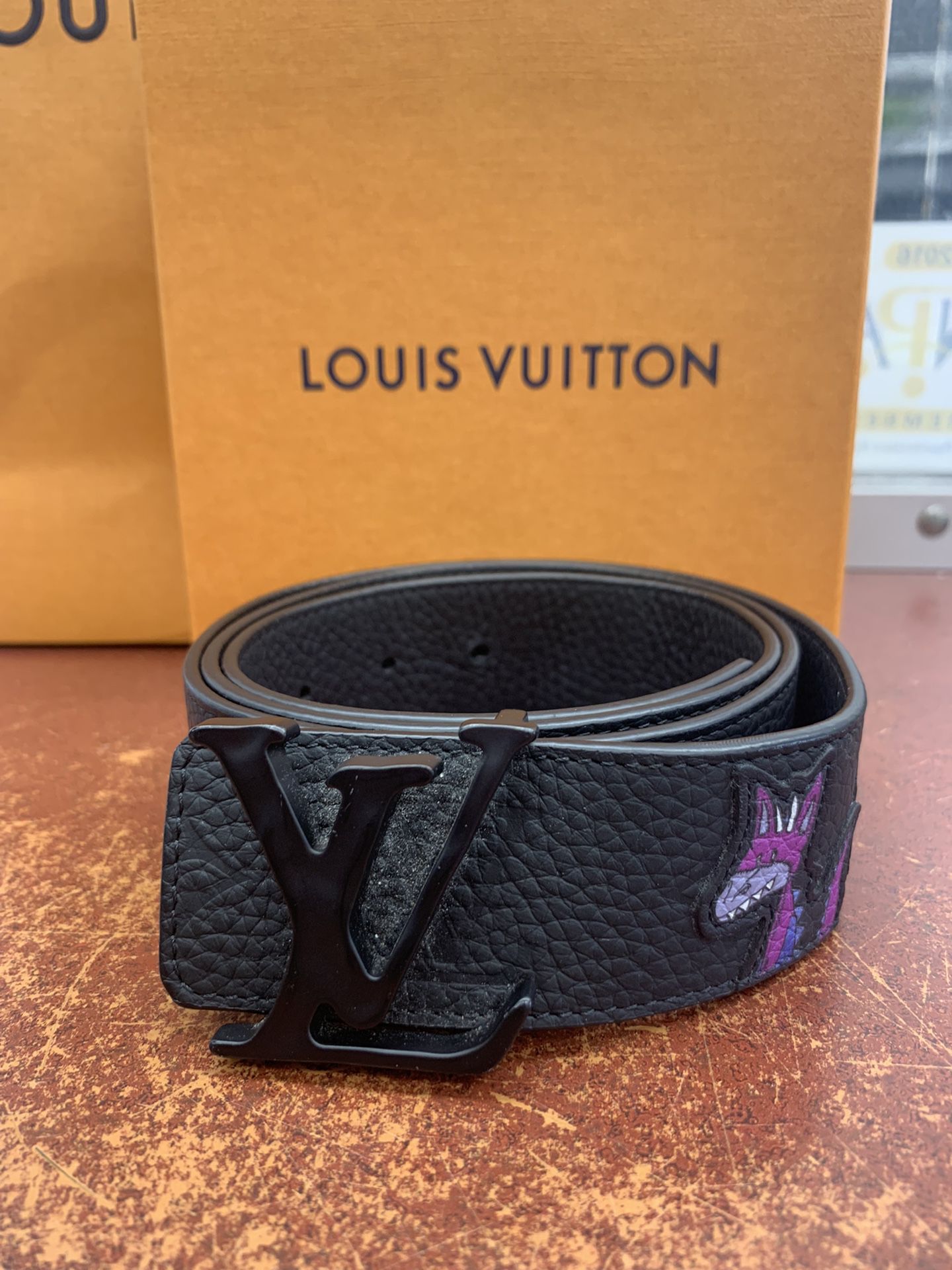 Louis Vuitton Men's Black Belt (Sz 38) for Sale in Houston, TX - OfferUp