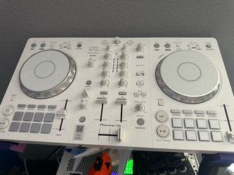 white Pioneer dj flx4 limited edition