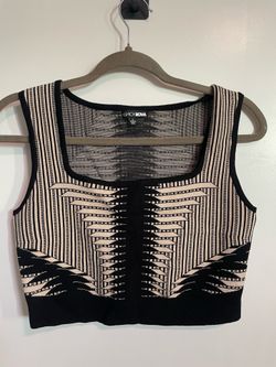 Abstract cropped tank top