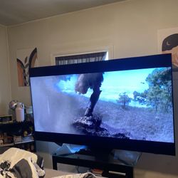 85’ Samsung Neo QLED  Tv W/stand $550.00 IF PICKING UP TODAY!!