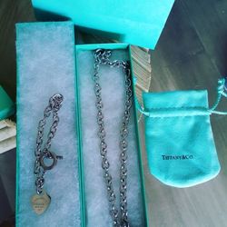 Tiffany And Co Necklace & Bracelet 